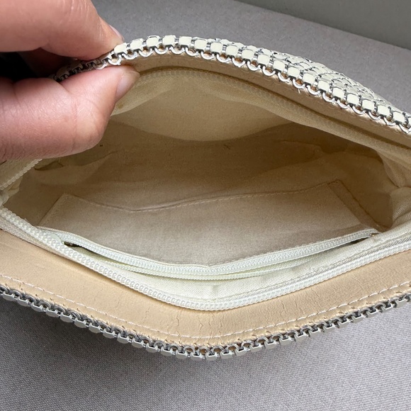 Vintage 1970s Whiting And Davis International Ivory Mesh Shoulder Bag - Picture 7 of 13